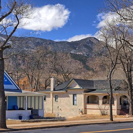 Historic Home W/Pikes Peak Views コロラドスプリングス エクステリア 写真