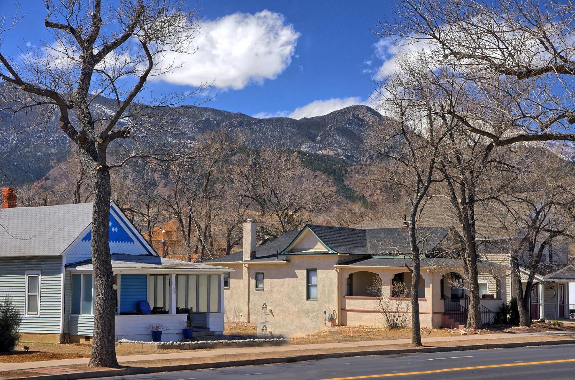 Historic Home W/Pikes Peak Views コロラドスプリングス エクステリア 写真